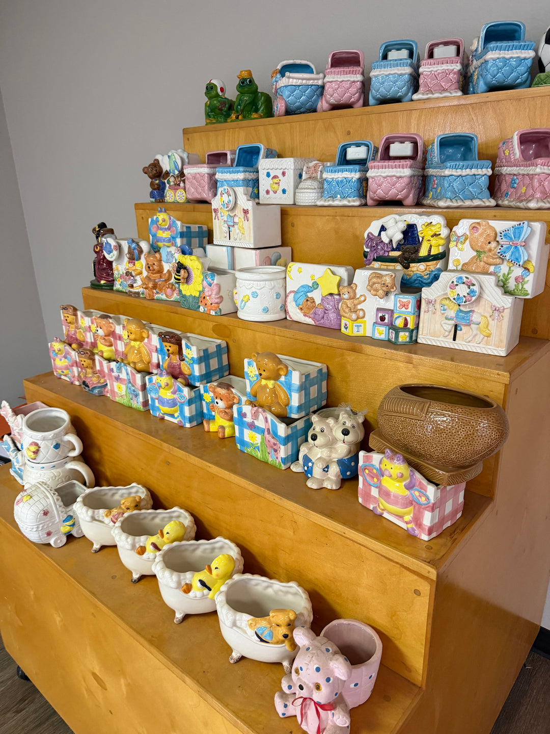 MISC CERAMIC/BABY NOVELTIES (55 Pieces)